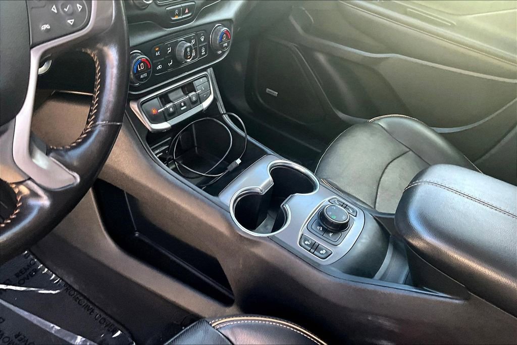Used 2022 GMC Terrain AT4 w/ Infotainment Package II AWD/4WD image 17