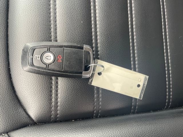 Used 2024 Ford Edge SEL image 32