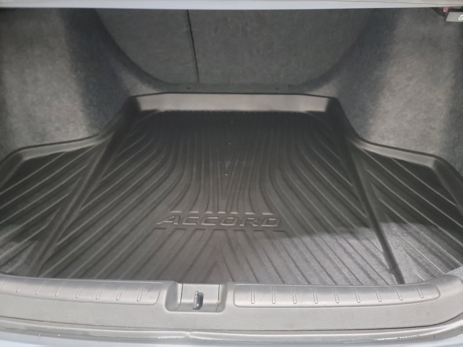 Certified 2022 Honda Accord Touring image 26