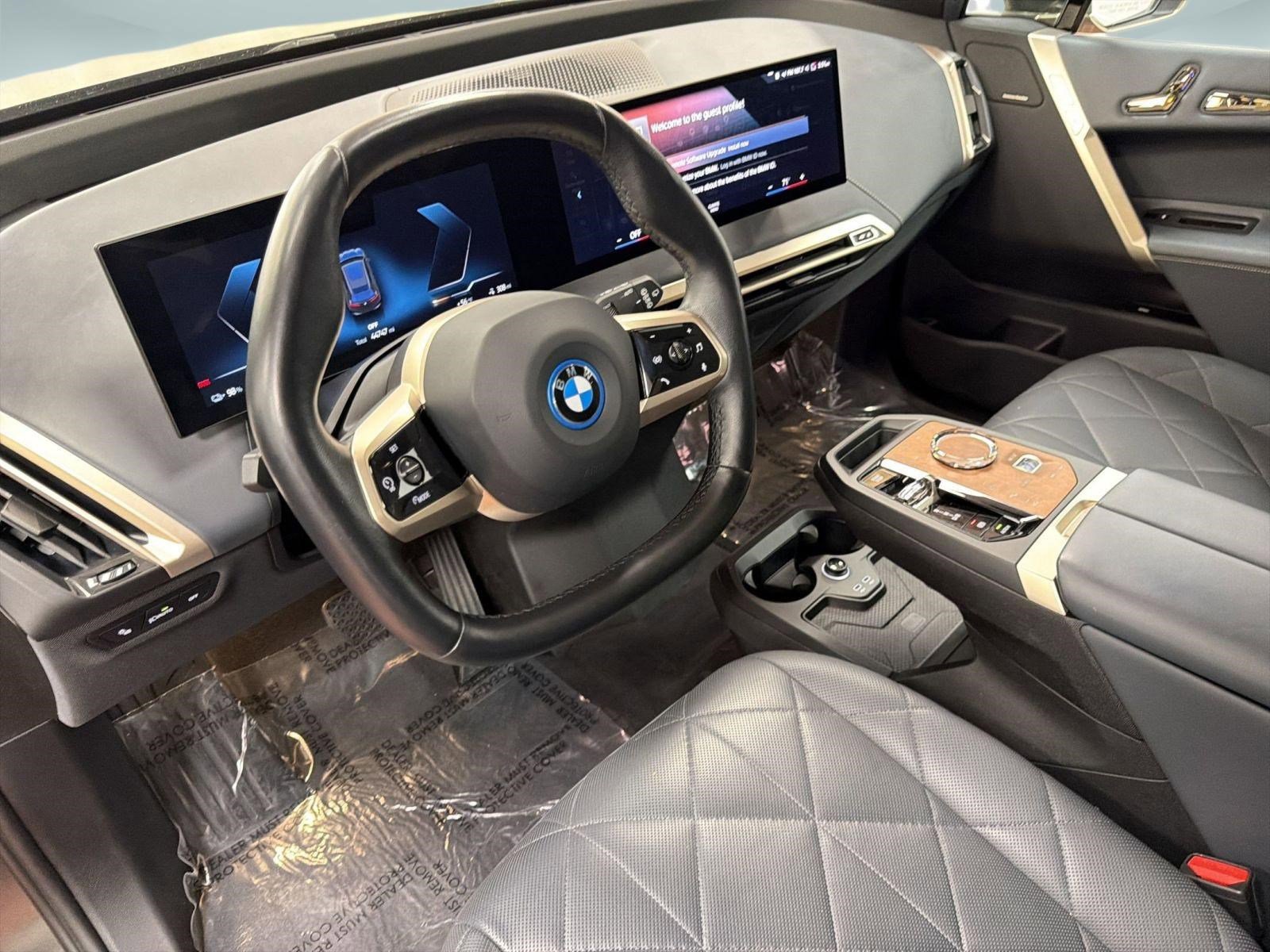 Certified 2023 BMW iX xDrive50 w/ Premium Package image 4