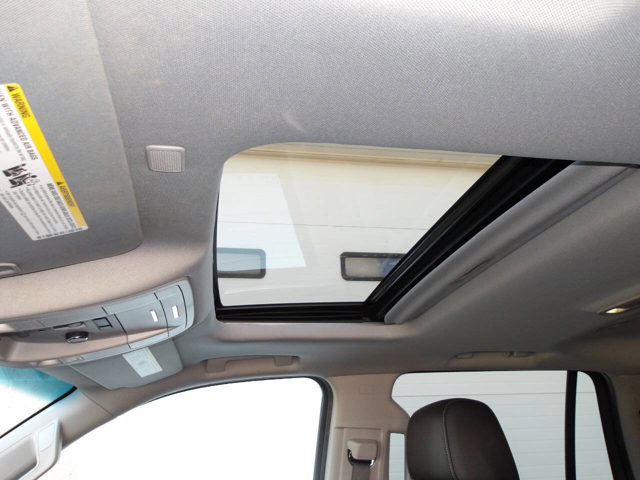 Used 2019 Chevrolet Tahoe LT w/ LT Midnight Edition image 13