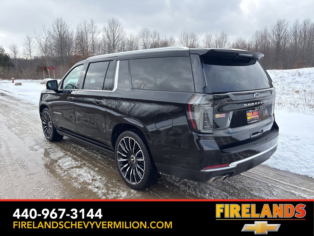 Used 2025 Chevrolet Suburban High Country image 7