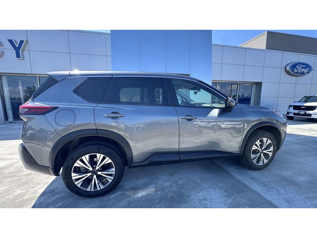 Used 2022 Nissan Rogue SV image 8