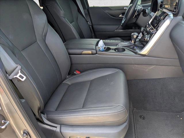 Certified 2024 Lexus LX 600 4WD w/ Luxury Package image 22