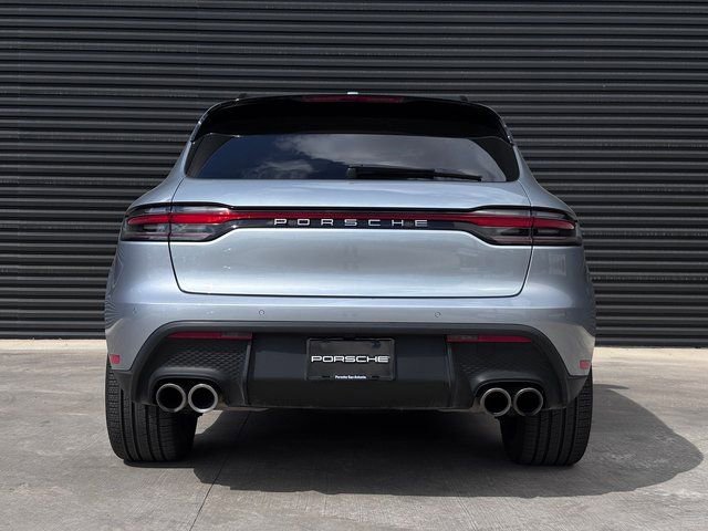 Certified 2026 Porsche Macan image 6