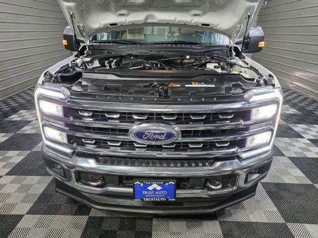 Used 2024 Ford F350 Lariat w/ Chrome Package image 38