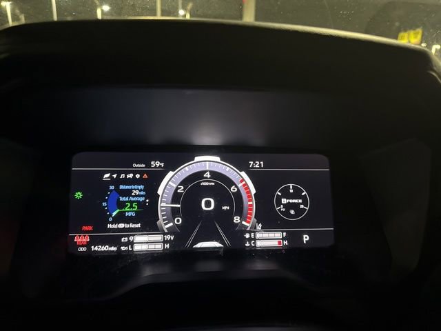 Used 2025 Toyota Tundra Platinum image 31