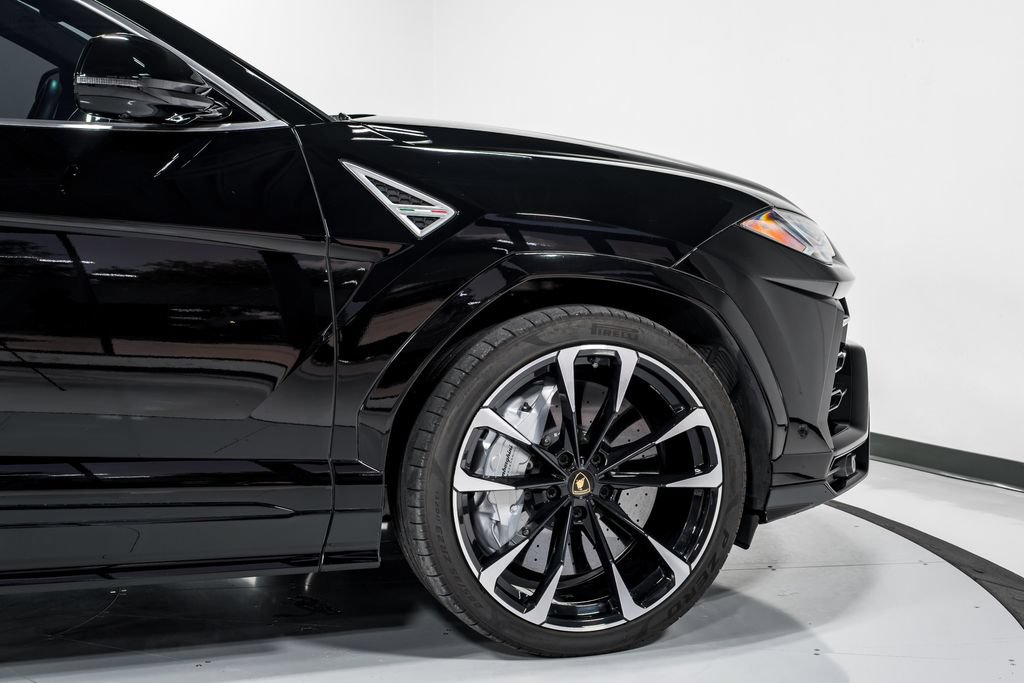 Used 2022 Lamborghini Urus AWD/4WD image 50