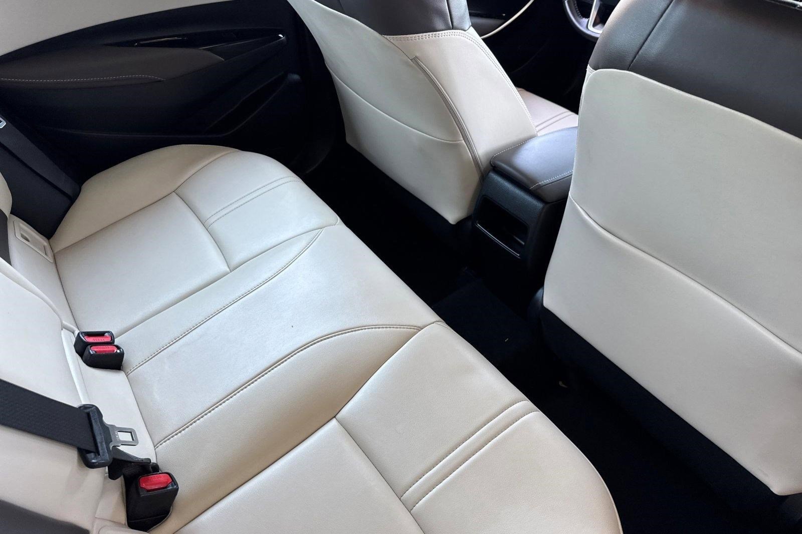 Used 2020 Toyota Corolla XLE image 29