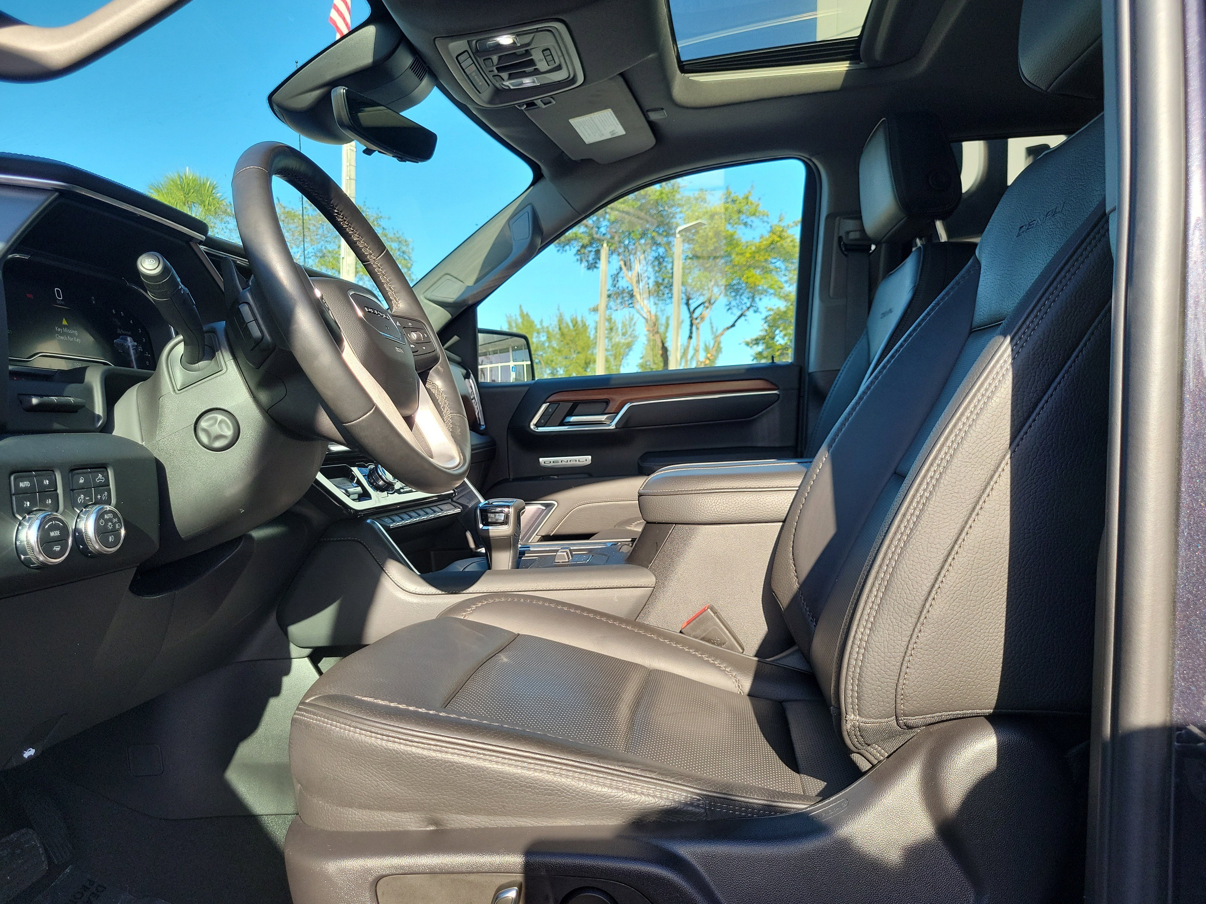 Used 2023 GMC Sierra 1500 Denali w/ Denali Reserve Package image 12