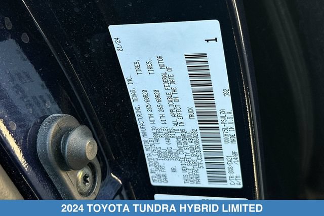 Used 2024 Toyota Tundra Limited AWD/4WD image 31