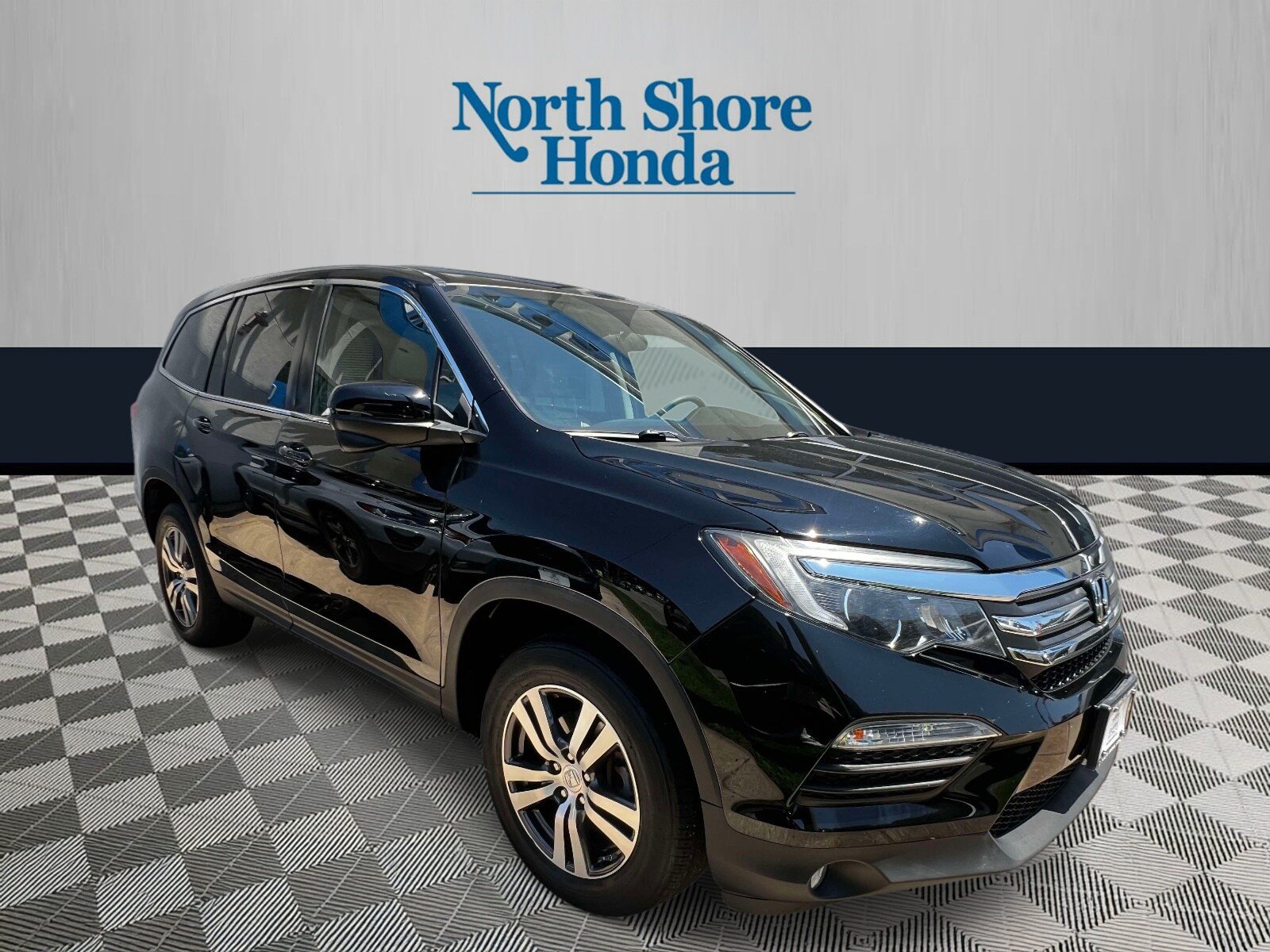 Certified 2017 Honda Pilot EX image 1