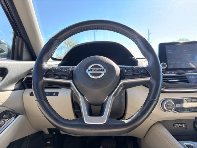 Used 2020 Nissan Altima 2.5 SL FWD image 18