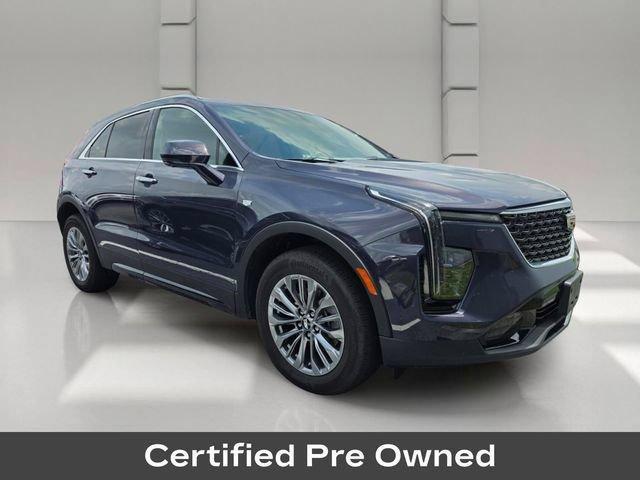 Certified 2025 Cadillac XT4 Premium Luxury w/ Cold Weather Package AWD/4WD image 3