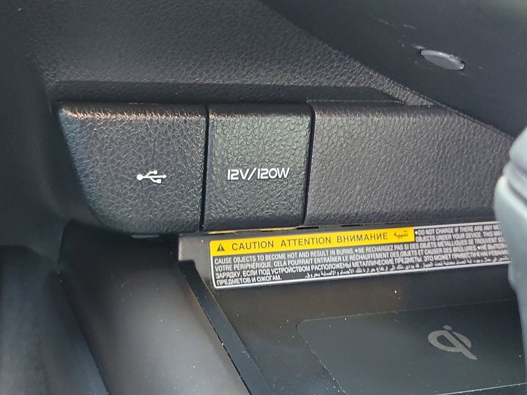 Used 2021 Toyota Camry XSE FWD image 11