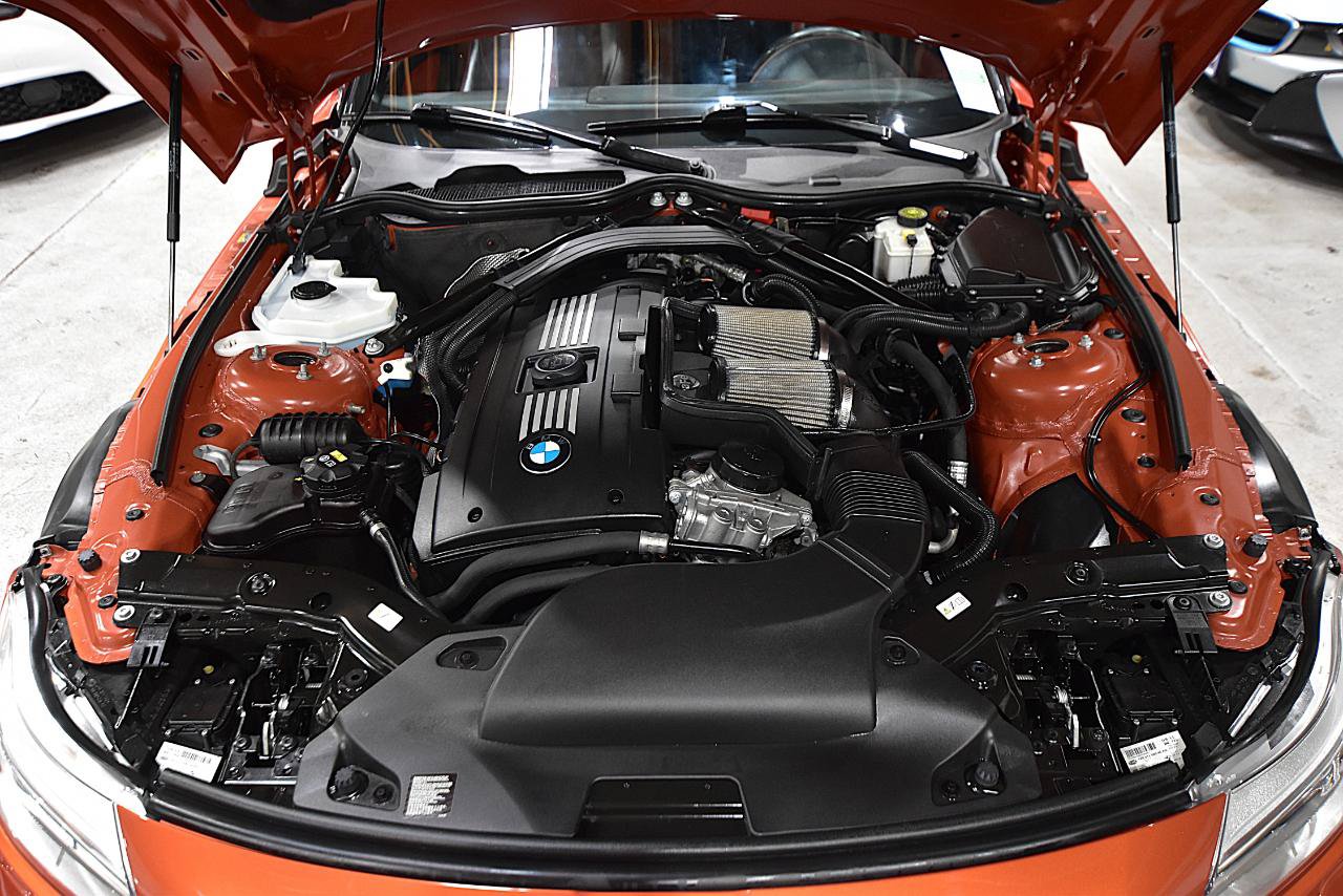 Used 2015 BMW Z4 sDrive35is RWD image 45