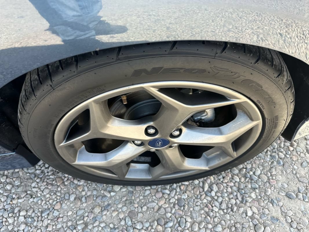 Used 2018 Ford Focus ST FWD image 41