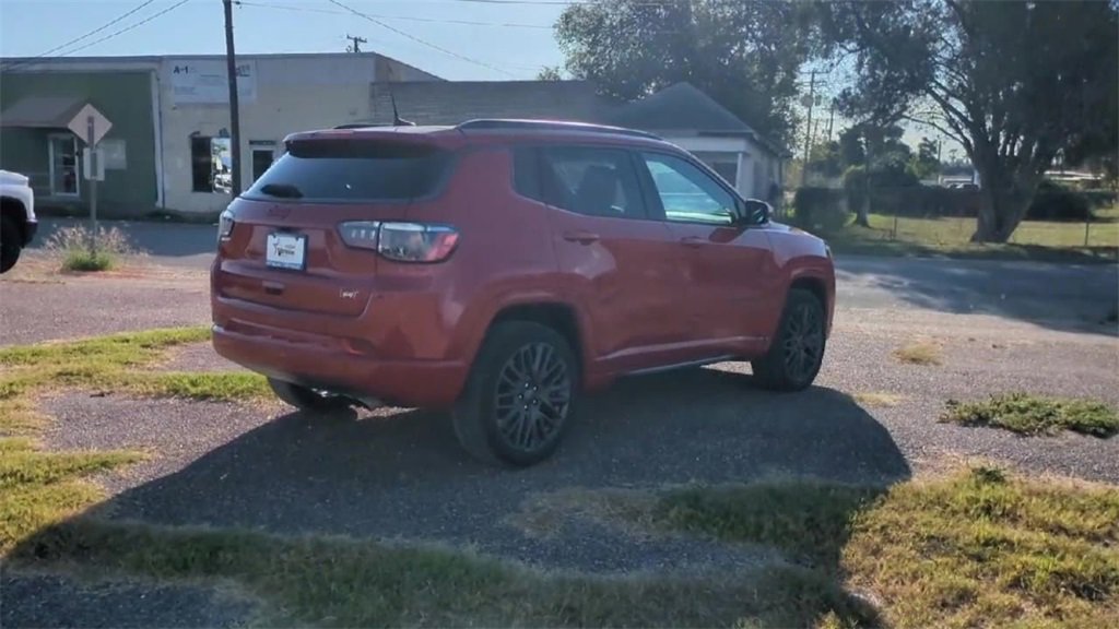 Used 2022 Jeep Compass Limited image 8