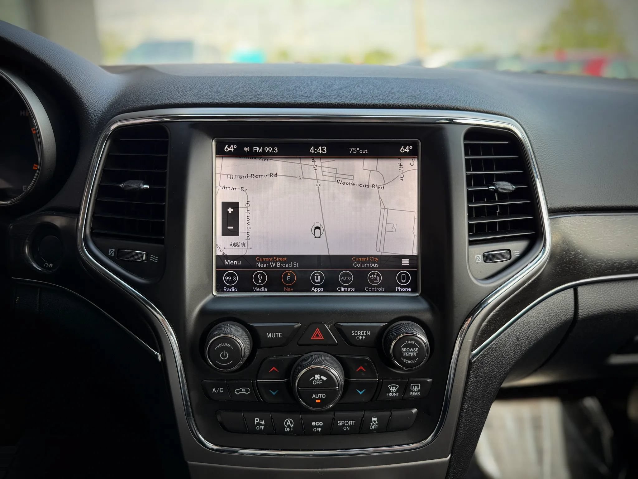 Used 2018 Jeep Grand Cherokee Limited AWD/4WD image 14
