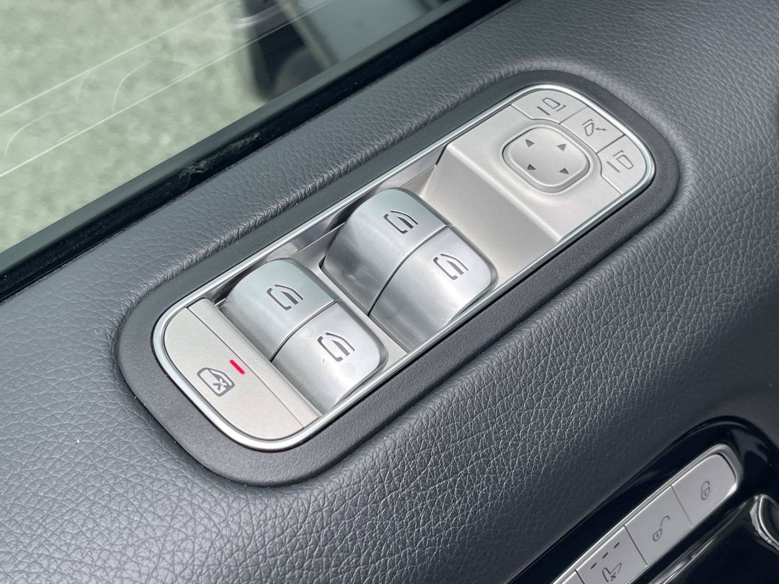Certified 2021 Mercedes-Benz G 63 AMG 4MATIC image 29