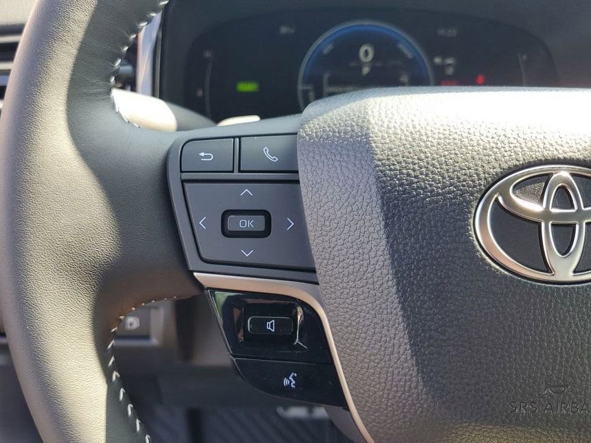 New 2026 Toyota Camry SE image 25