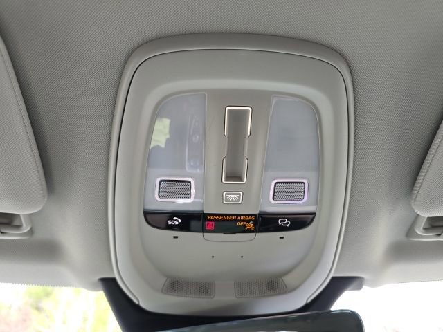 Certified 2025 Volvo XC90 B5 Plus image 39