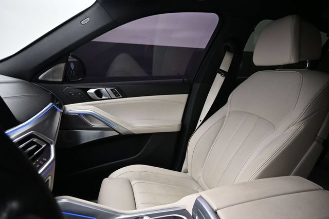 Used 2021 BMW X6 M50i w/ Executive Package AWD/4WD image 10