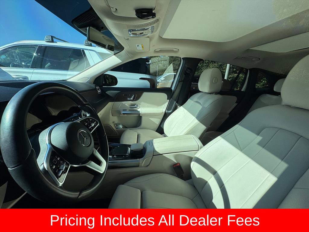 Used 2023 Mercedes-Benz GLA 250 4MATIC w/ Premium Package image 8
