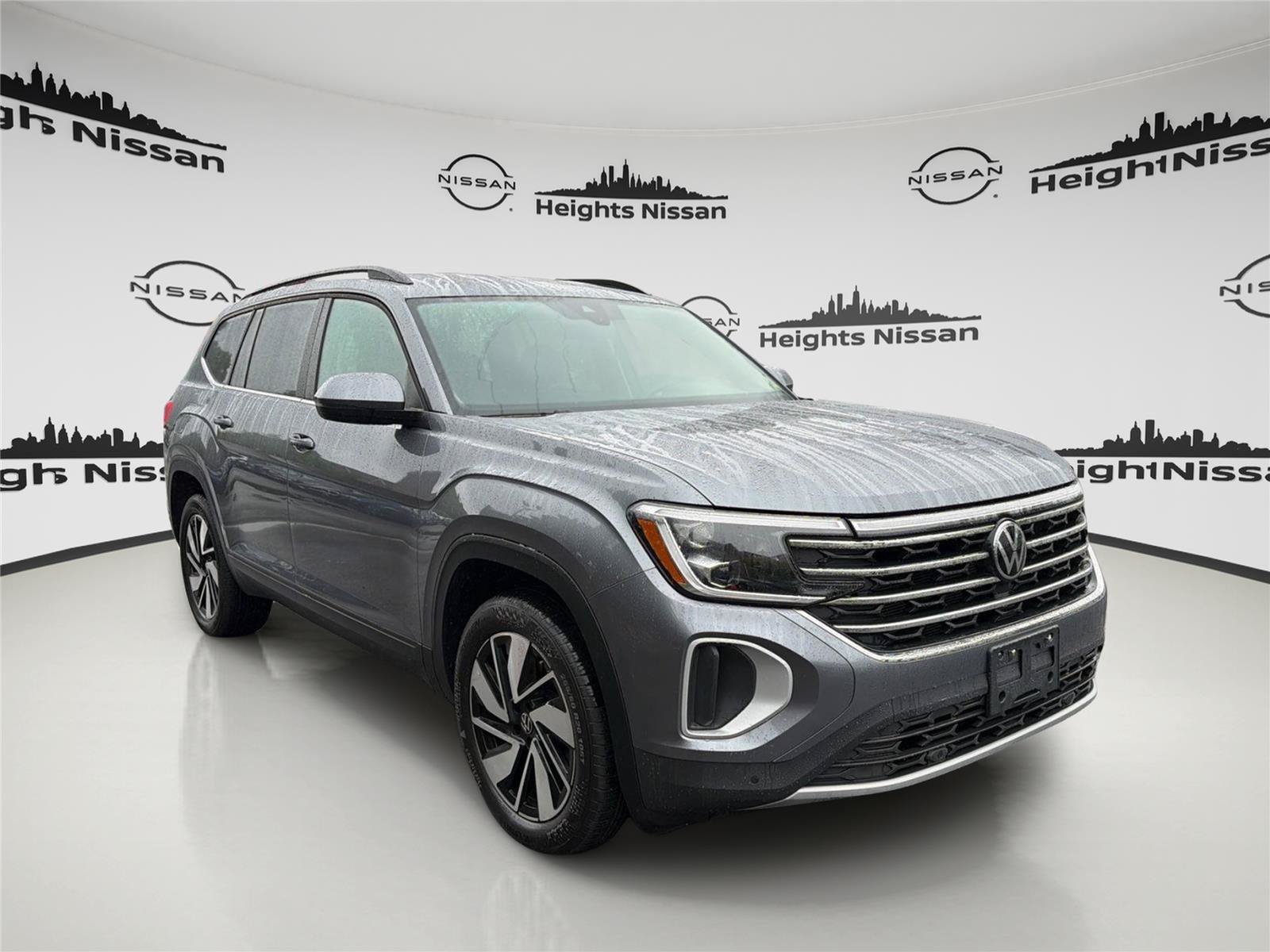 Used 2025 Volkswagen Atlas SE AWD/4WD image 7