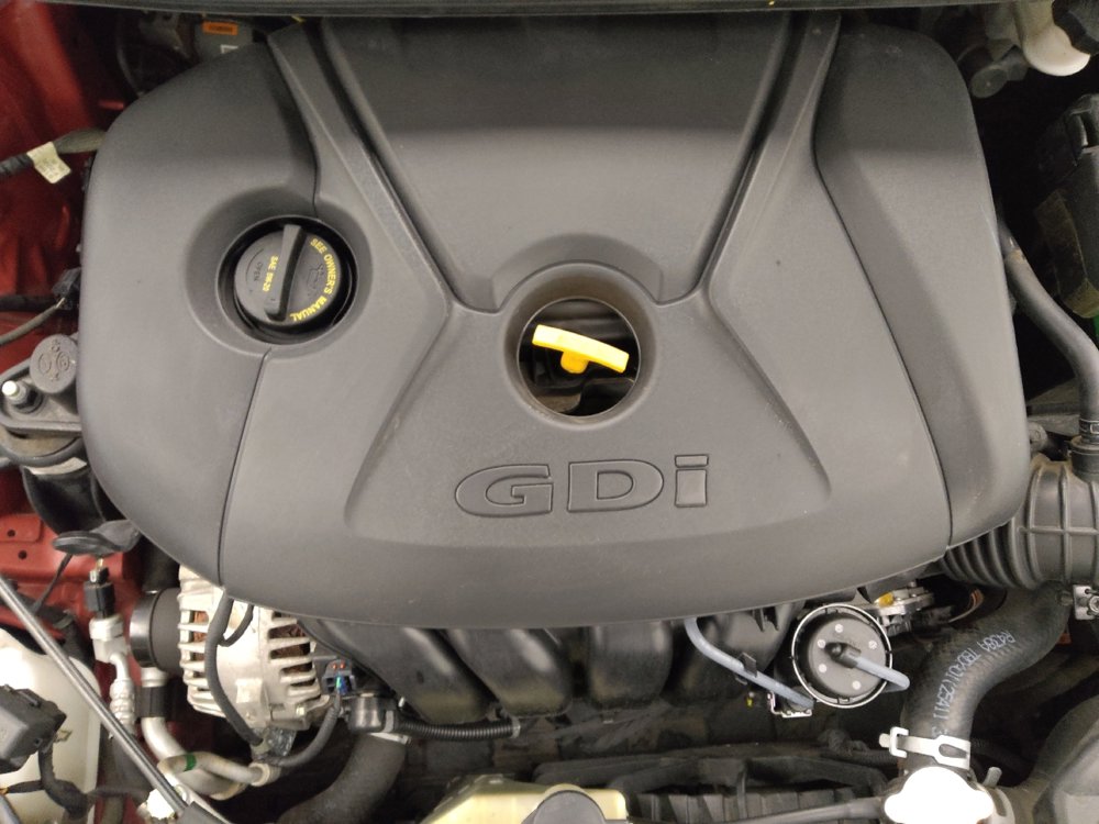 Used 2017 Hyundai Elantra GT image 30