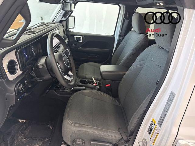 Used 2024 Jeep Wrangler Unlimited Sahara image 25