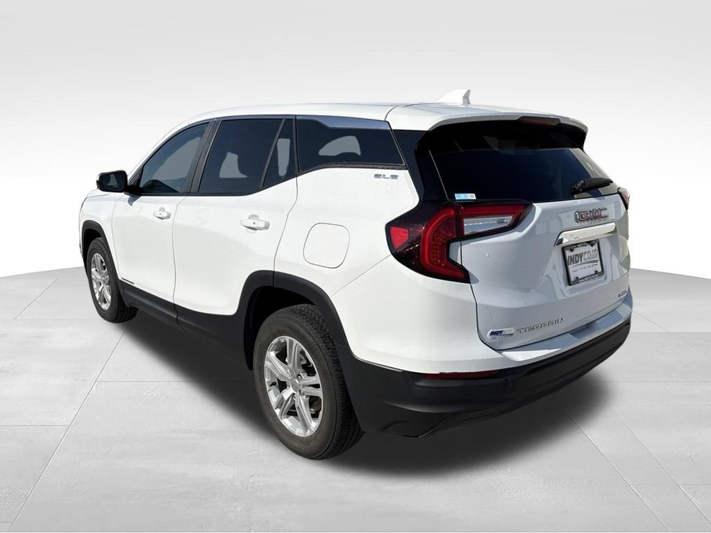 Used 2024 GMC Terrain SLE AWD/4WD image 6
