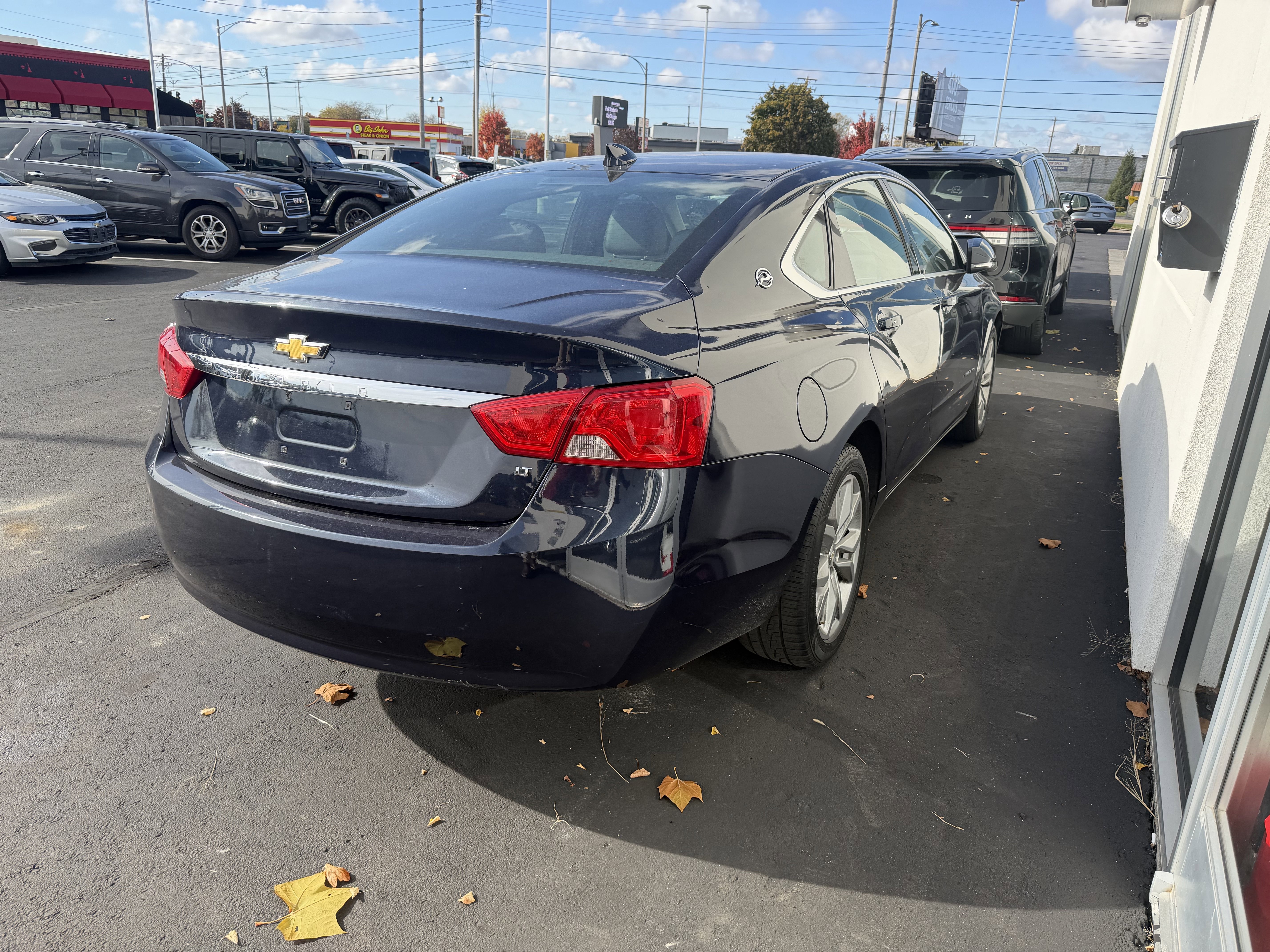 Used 2019 Chevrolet Impala LT image 3