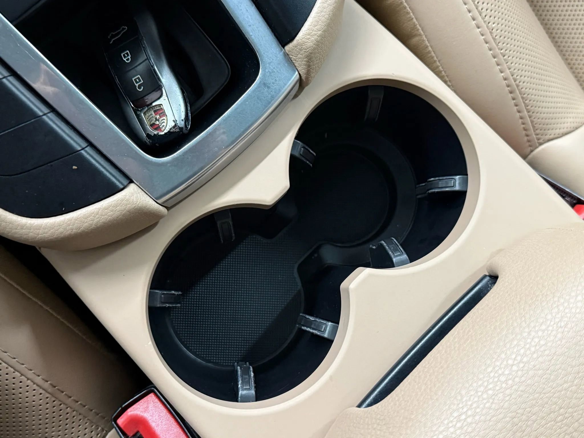 Used 2019 Porsche Macan image 27