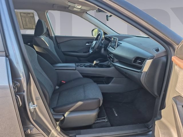 Used 2023 Nissan Rogue SV AWD/4WD image 17