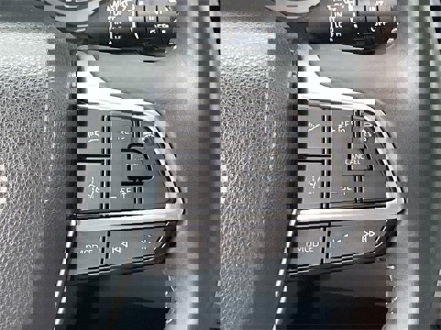 Used 2022 Toyota Highlander LE image 14