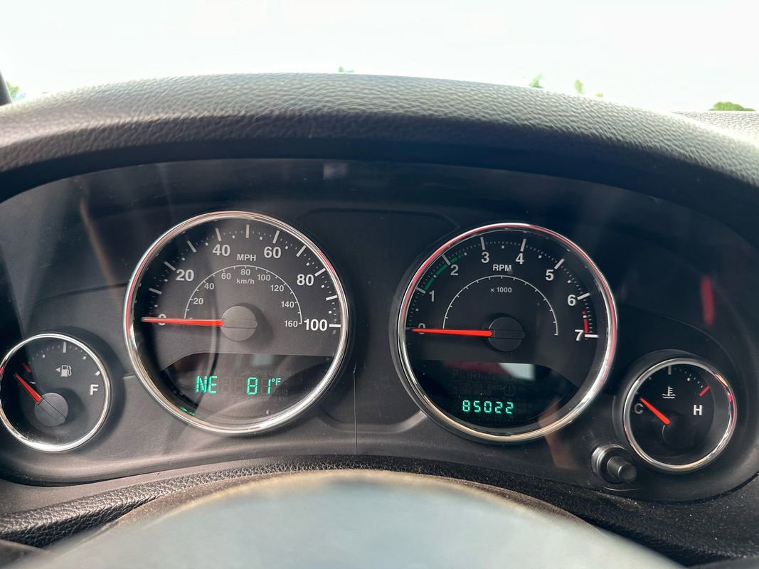 Used 2014 Jeep Wrangler Sport image 27