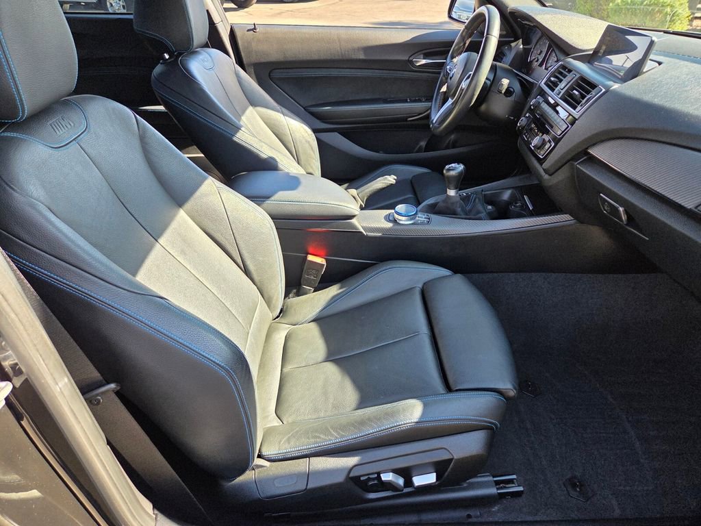 Used 2017 BMW M2 RWD image 18