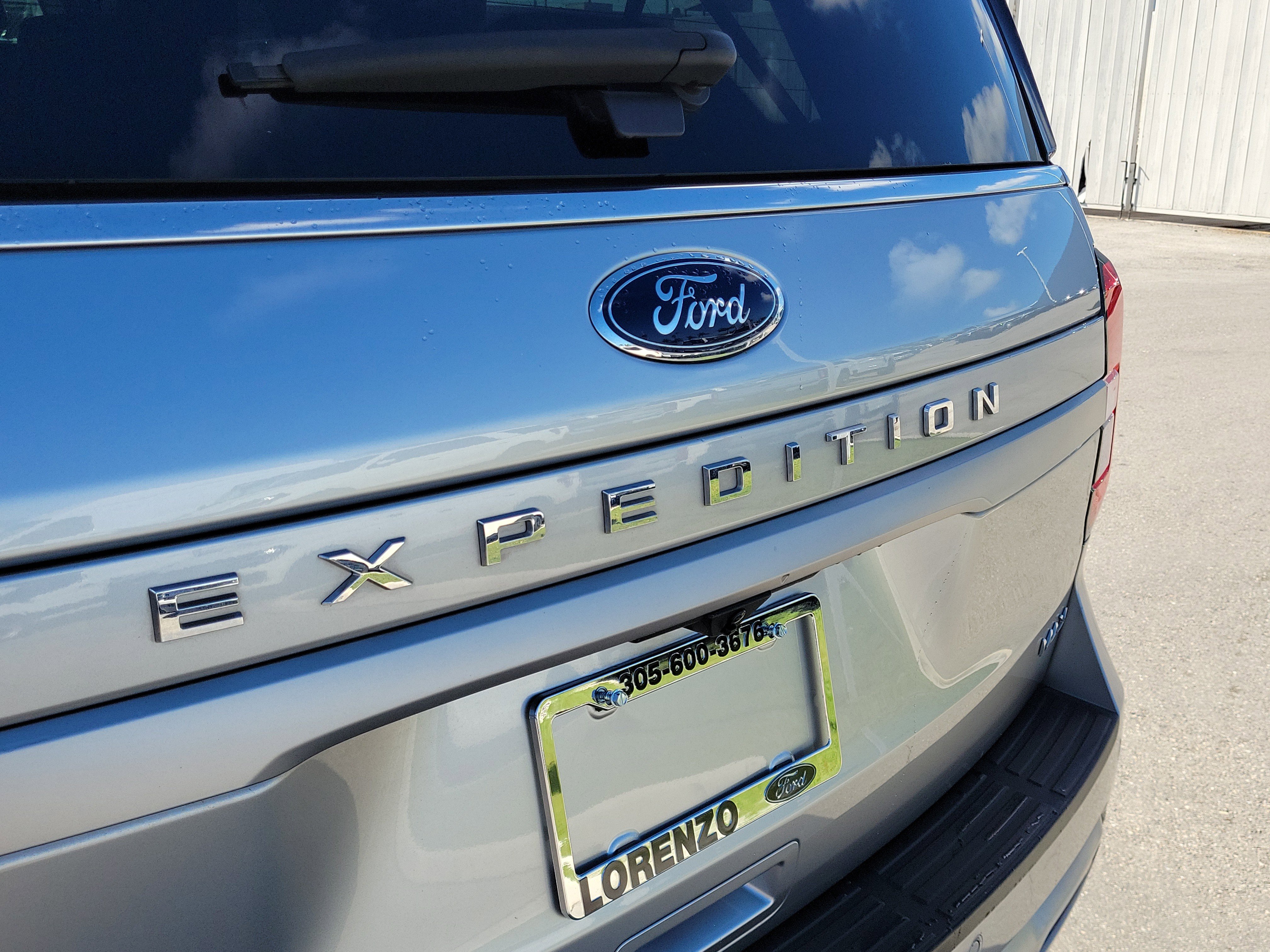 Used 2023 Ford Expedition Max XLT image 28