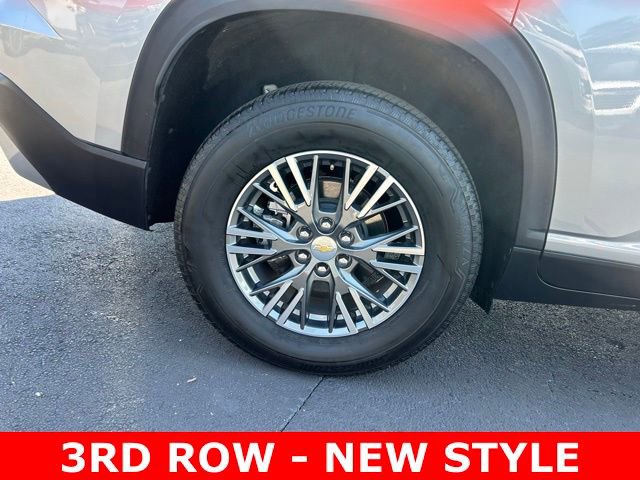 Certified 2025 Chevrolet Traverse LT FWD image 7