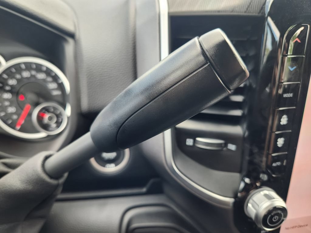 New 2026 RAM 2500 Big Horn AWD/4WD image 18