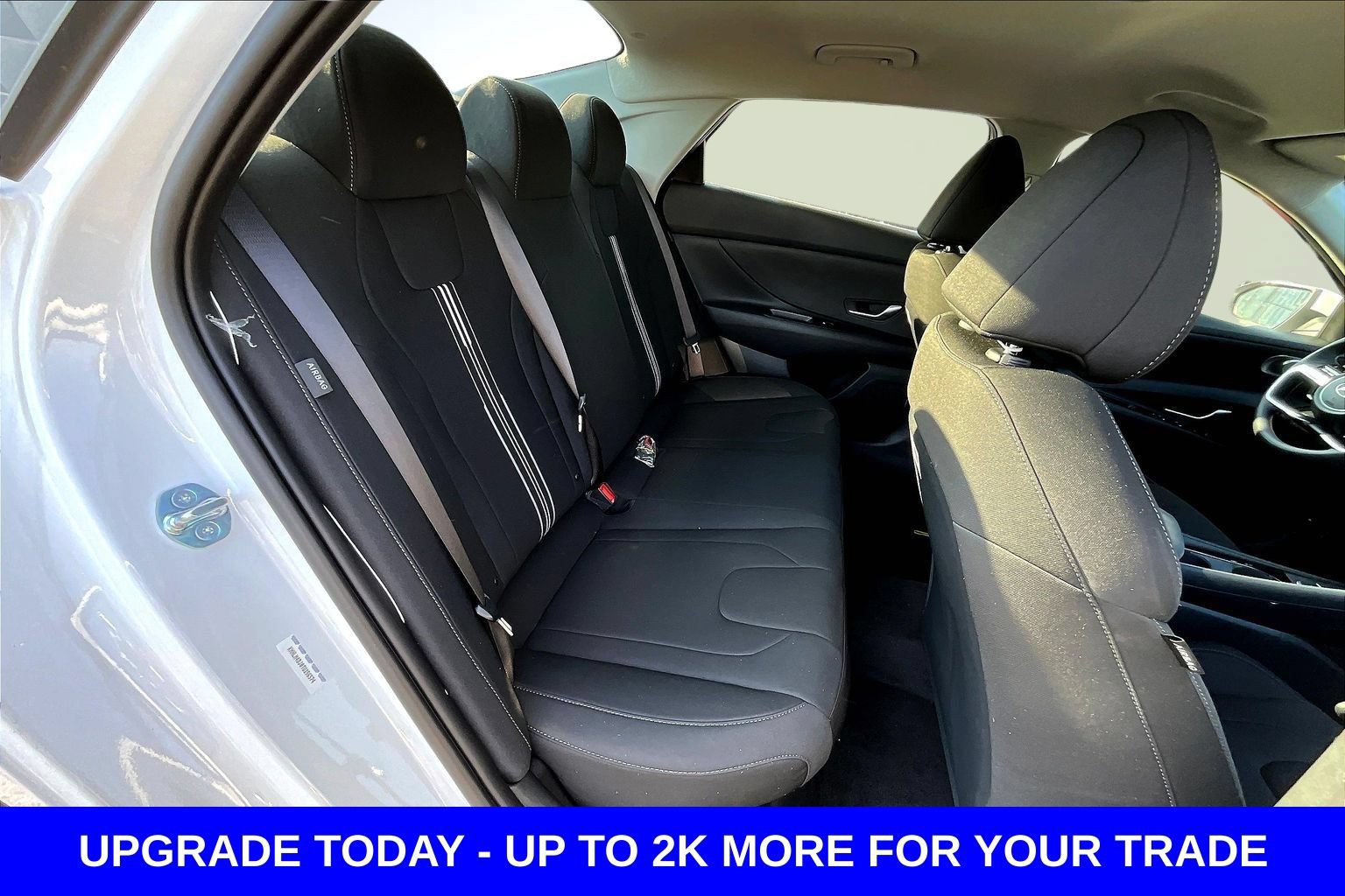 New 2026 Hyundai Elantra Hybrid FWD image 13