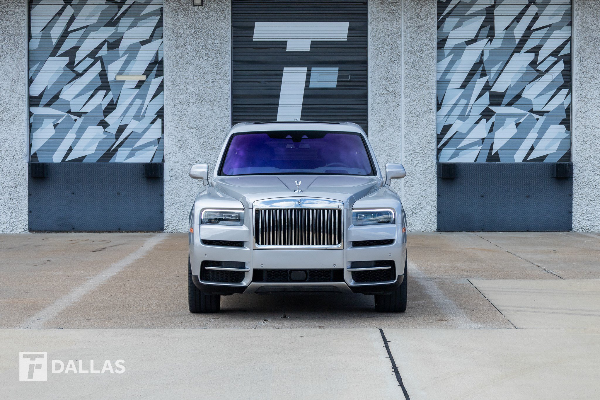 Used 2020 Rolls-Royce Cullinan AWD/4WD image 3