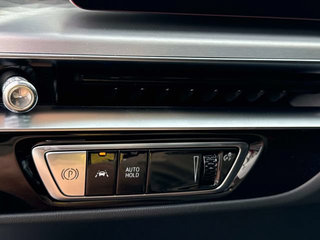 New 2026 Cadillac Lyriq Sport AWD/4WD image 28
