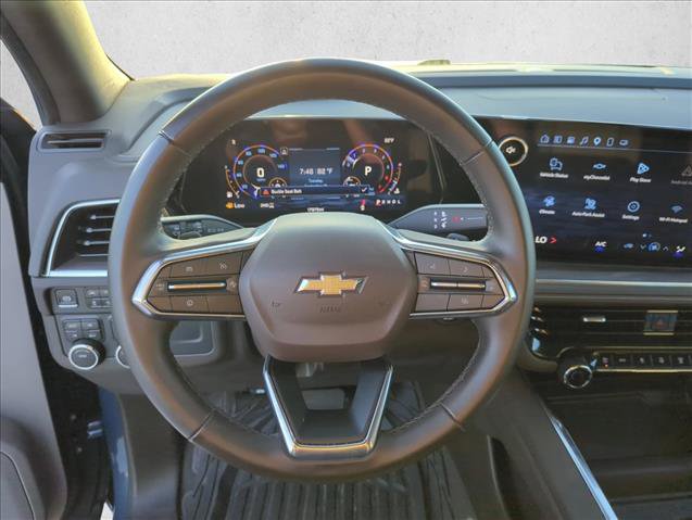 Used 2025 Chevrolet Suburban LS AWD/4WD image 12