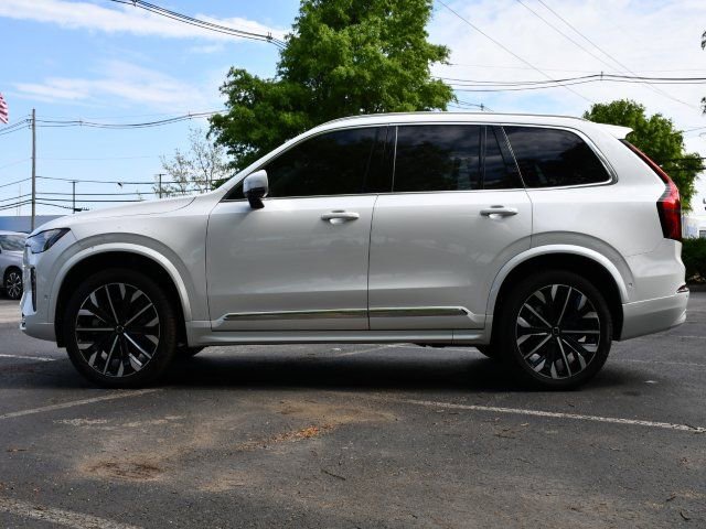 Used 2025 Volvo XC90 B6 Plus w/ Protection Package Premier AWD/4WD image 4