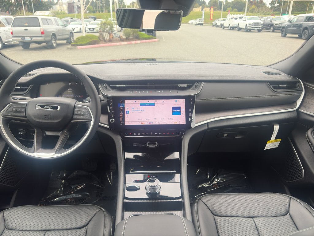 New 2026 Jeep Grand Cherokee L Limited AWD/4WD image 21