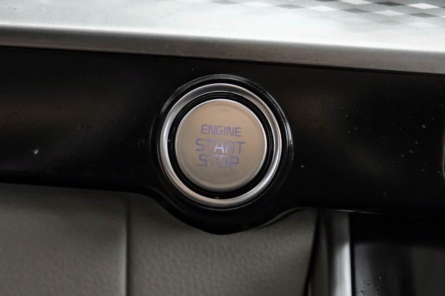 Used 2023 Kia Carnival LX FWD image 20