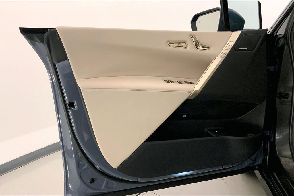 Certified 2023 BMW iX xDrive50 w/ Premium Package image 24