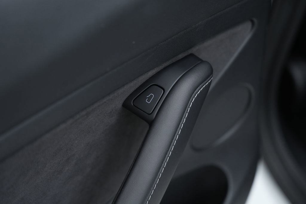 Used 2021 Tesla Model 3 Standard Range Plus image 28